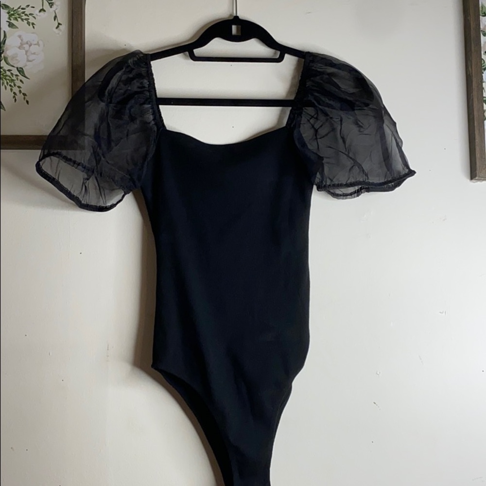 Black puff sleeve bodysuit
